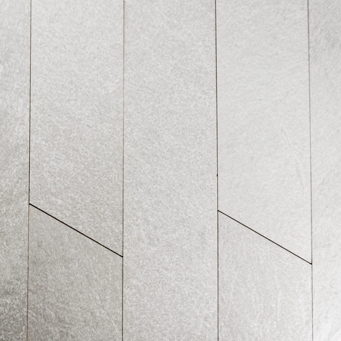 Slate Frost Chevron (4" X 20")