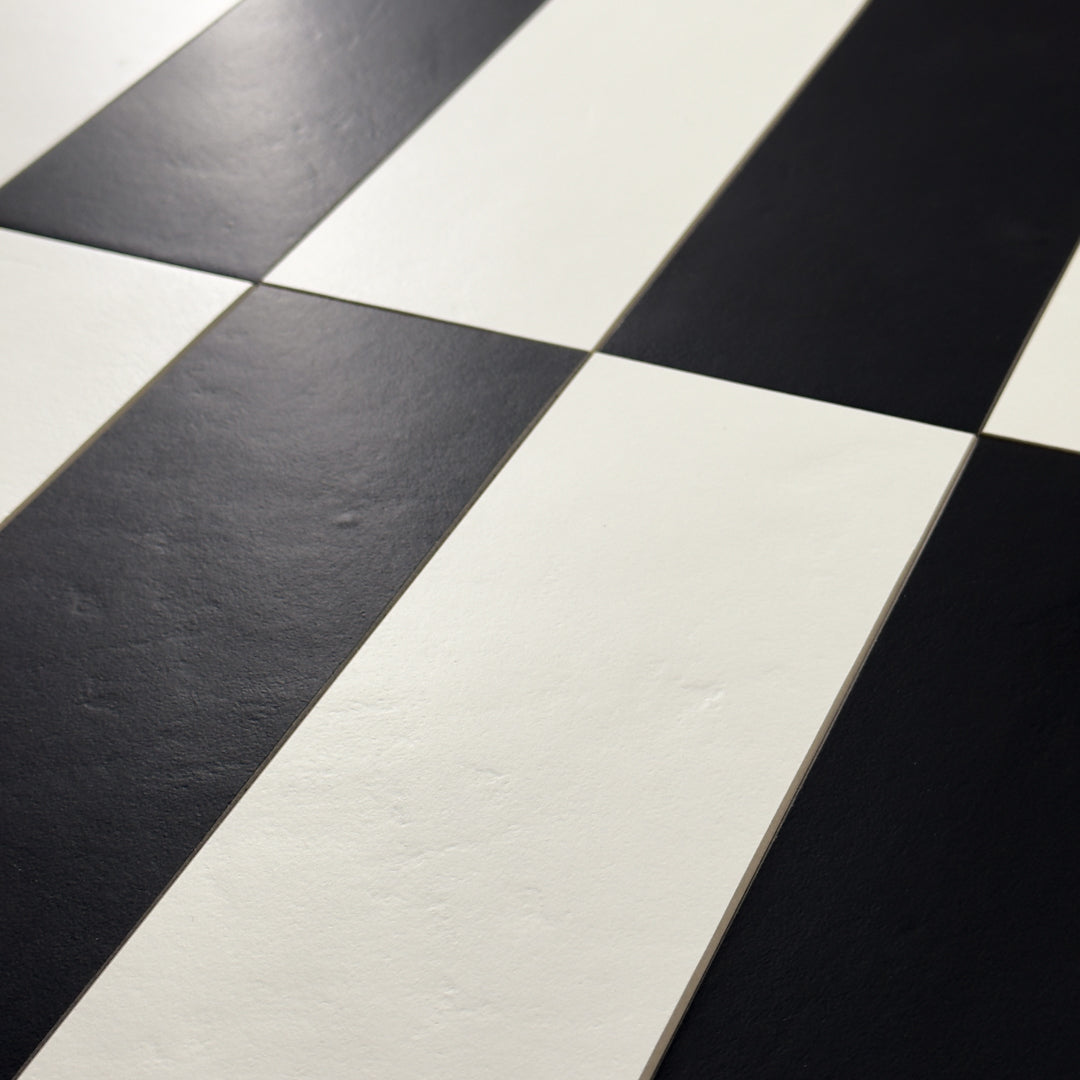 Checkmate Black (4" X 12")