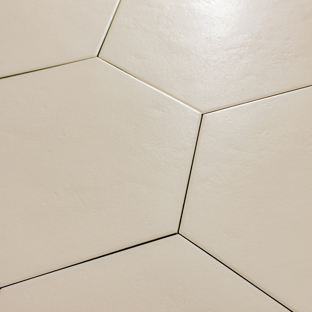 Checkmate Beige Hexagon (10" X 9")